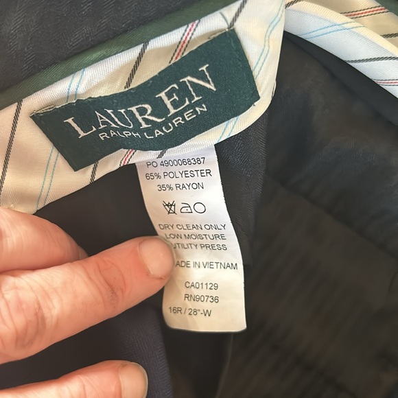 Boys Ralph Lauren blue suit. never worn - Picture 3 of 3